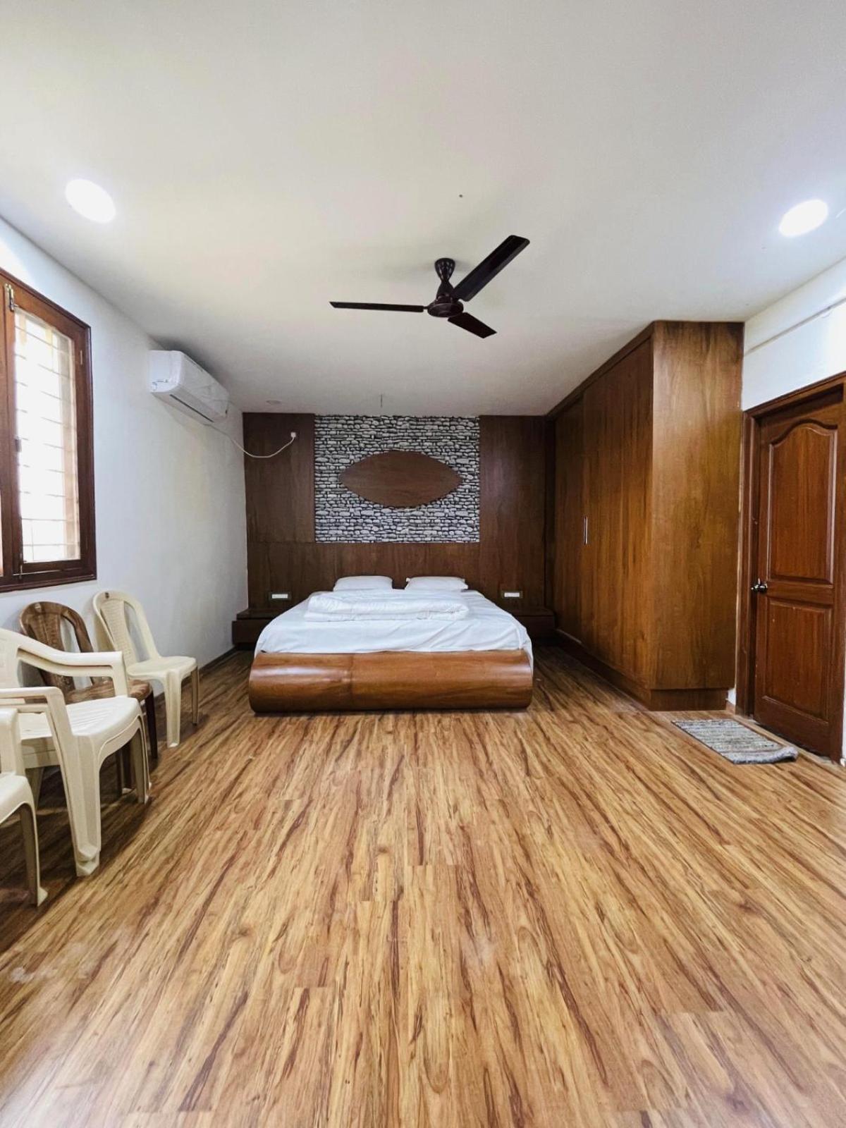 Dhruva Service Apartment Bidadi Esterno foto